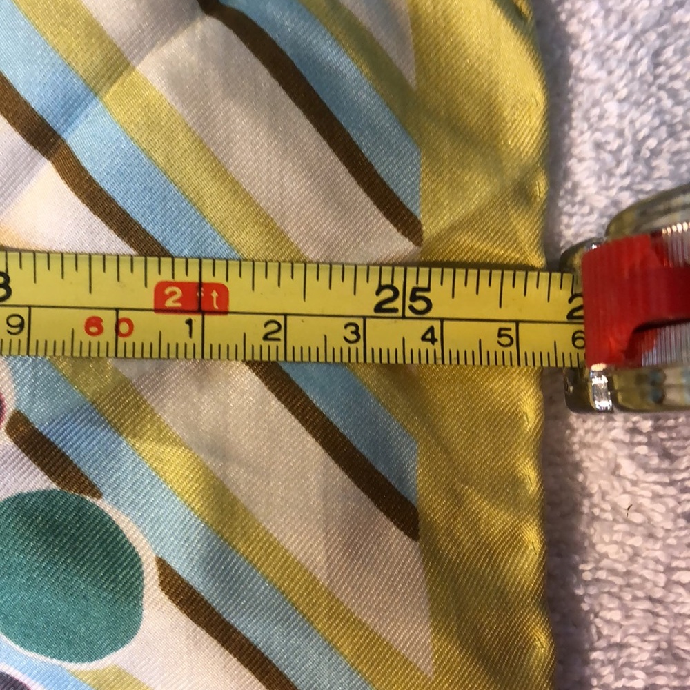 Cacharel 100% vintage silk scarf - Picture 6 of 6